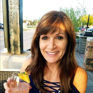 Meet your Posher, Candace